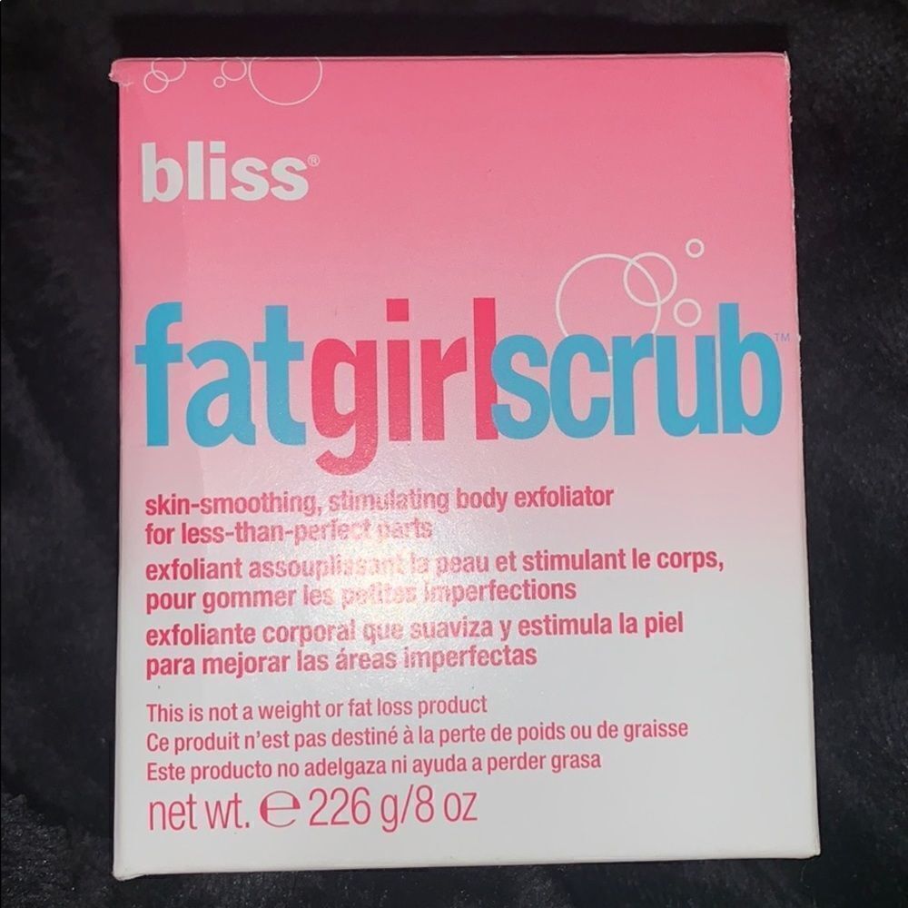Fatgirl scrub‎